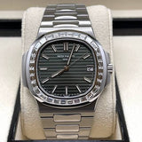 Patek Philippe Nautilus 5711 - Elegance in Steel (FREE GIFT BOX 🎁)