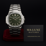 Patek Philippe Nautilus 5711 - Elegance in Steel (FREE GIFT BOX 🎁)